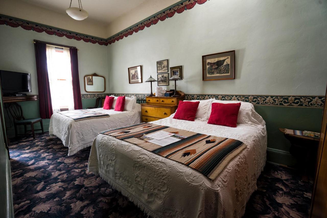 Red Garter Inn Уилямс Екстериор снимка